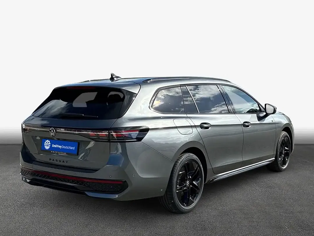 Volkswagen Passat Variant - Thumbnail 2
