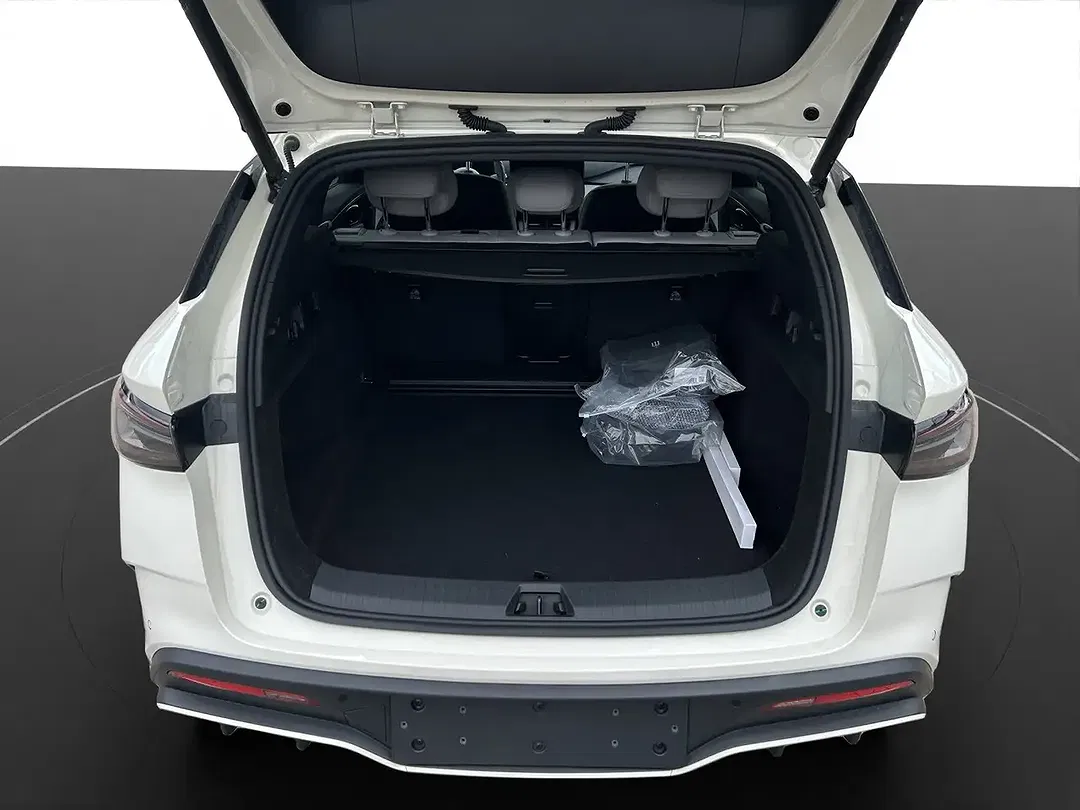 BYD Seal 6 - Thumbnail 10