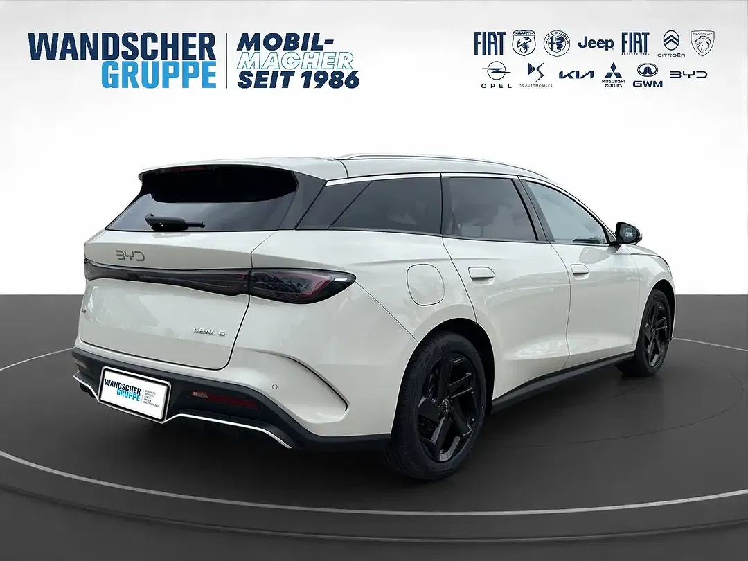 BYD Seal 6 - Thumbnail 5