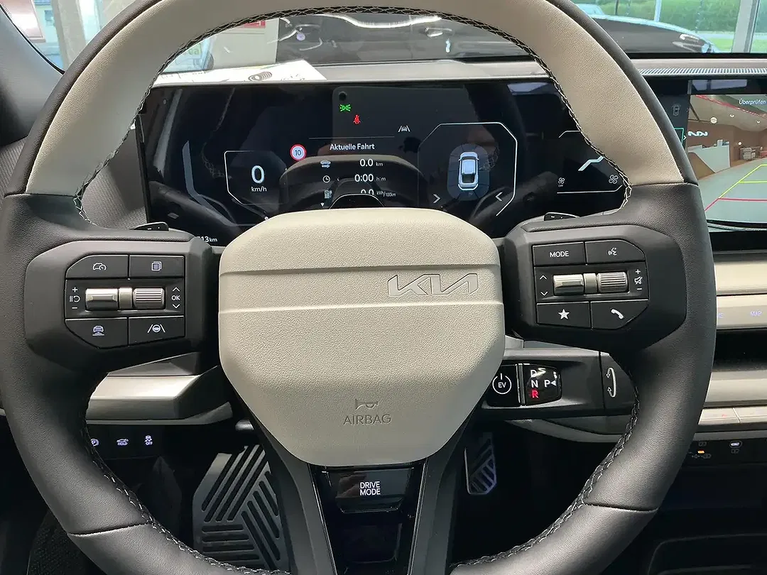 Kia EV4 - Thumbnail 15