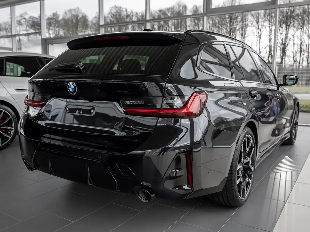 BMW 320 - Thumbnail 3