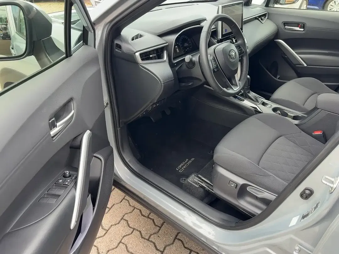 Toyota Corolla Cross - Thumbnail 11