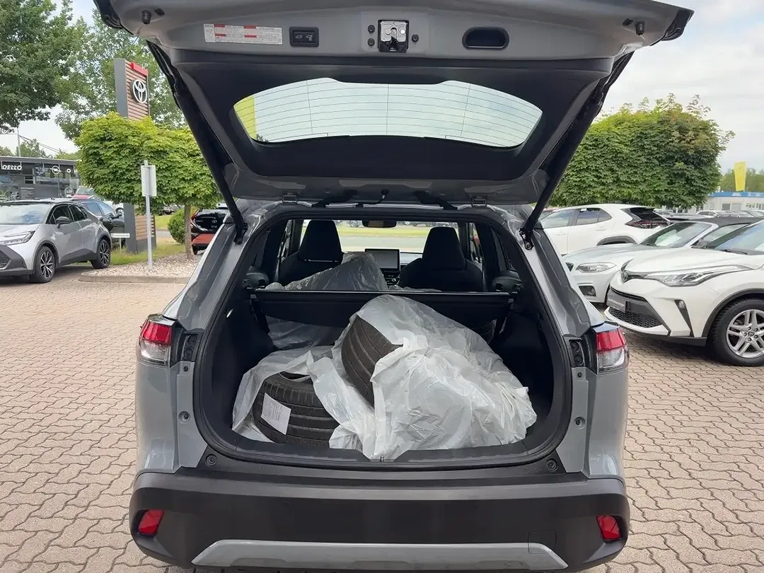 Toyota Corolla Cross - Thumbnail 12