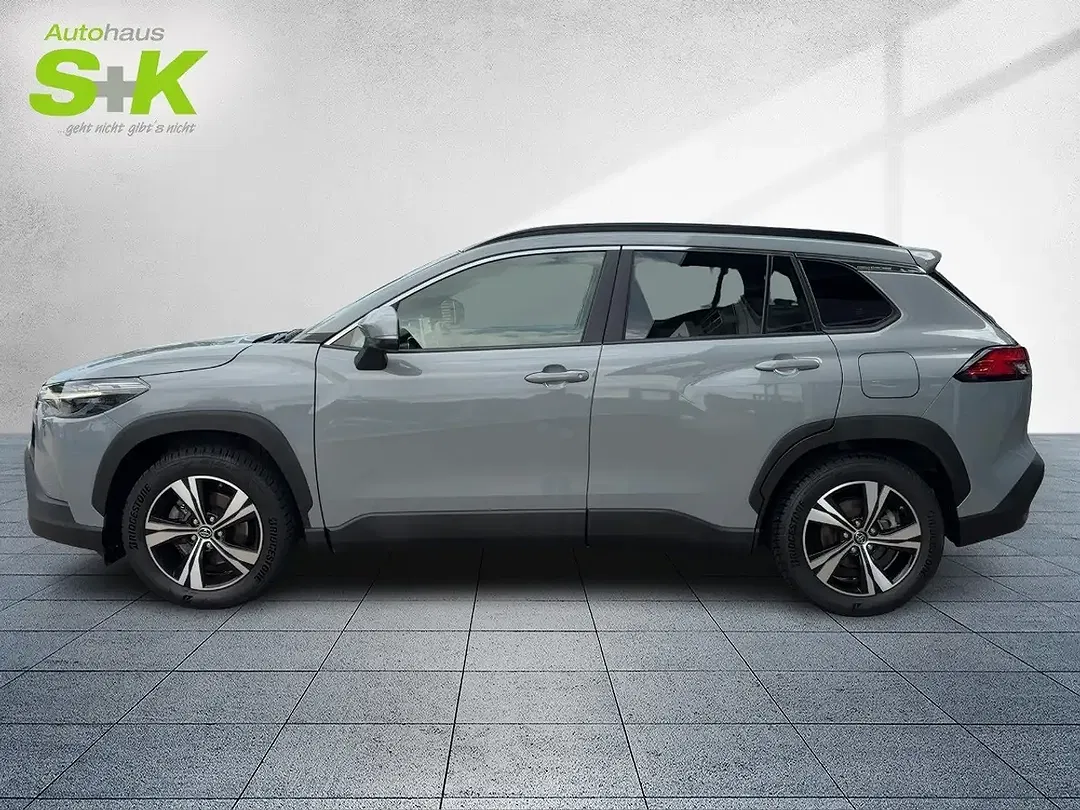 Toyota Corolla Cross - Thumbnail 2
