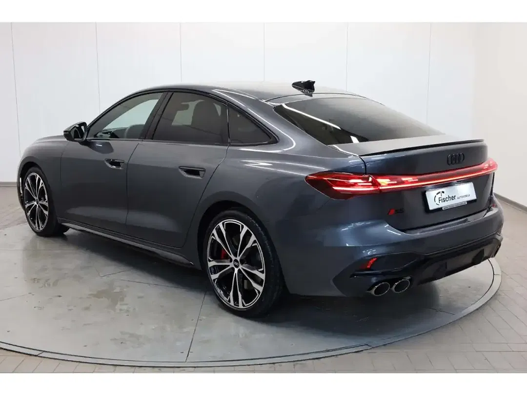 Audi S5 - Thumbnail 3