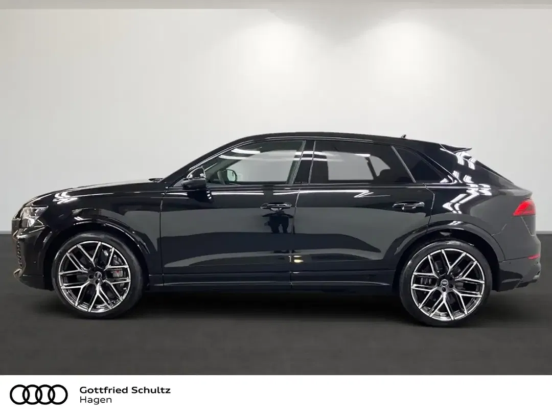 Audi RS Q8 - Thumbnail 2