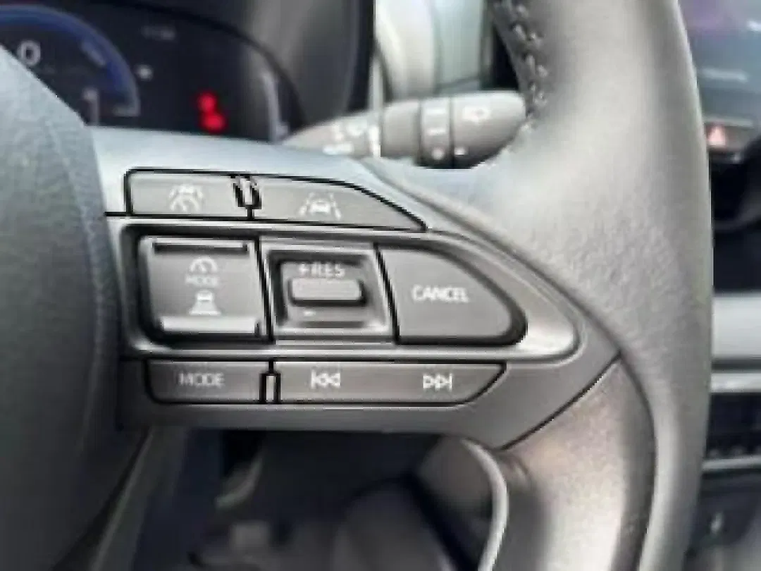 Toyota Yaris - Thumbnail 14