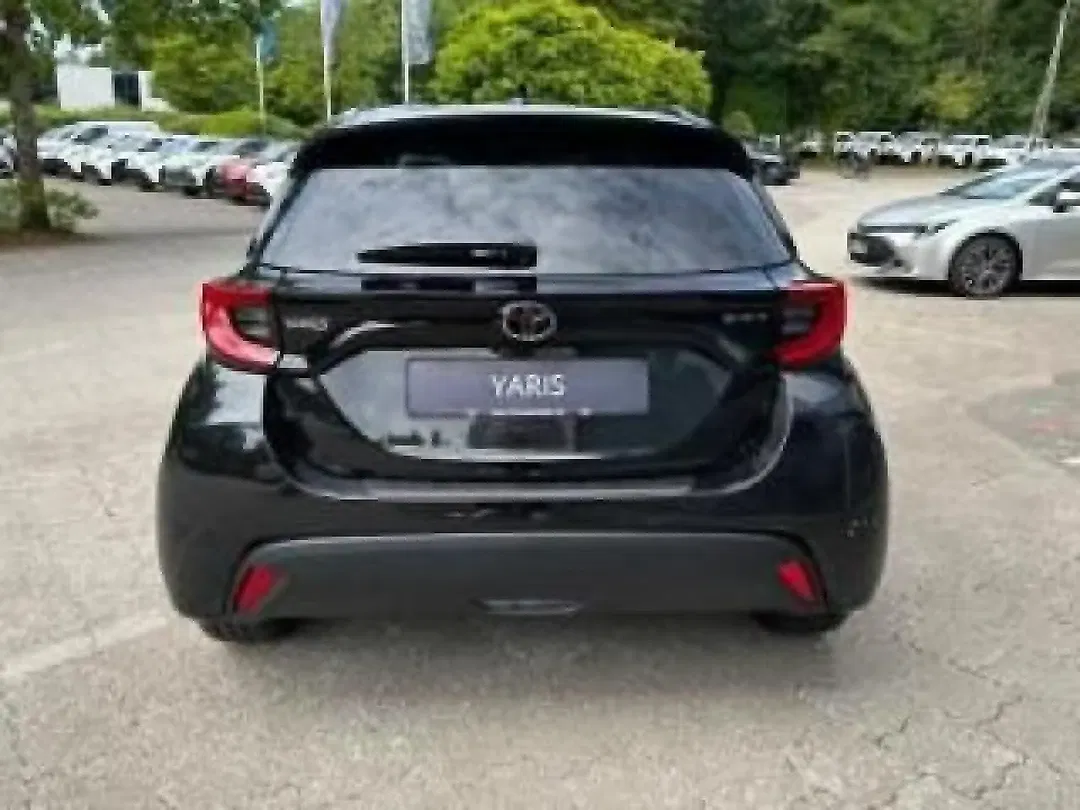 Toyota Yaris - Thumbnail 4