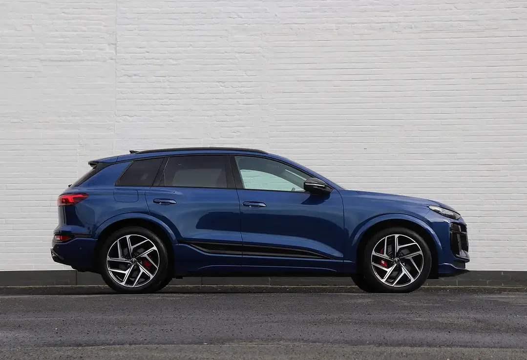 Audi SQ6 e-tron - Thumbnail 3