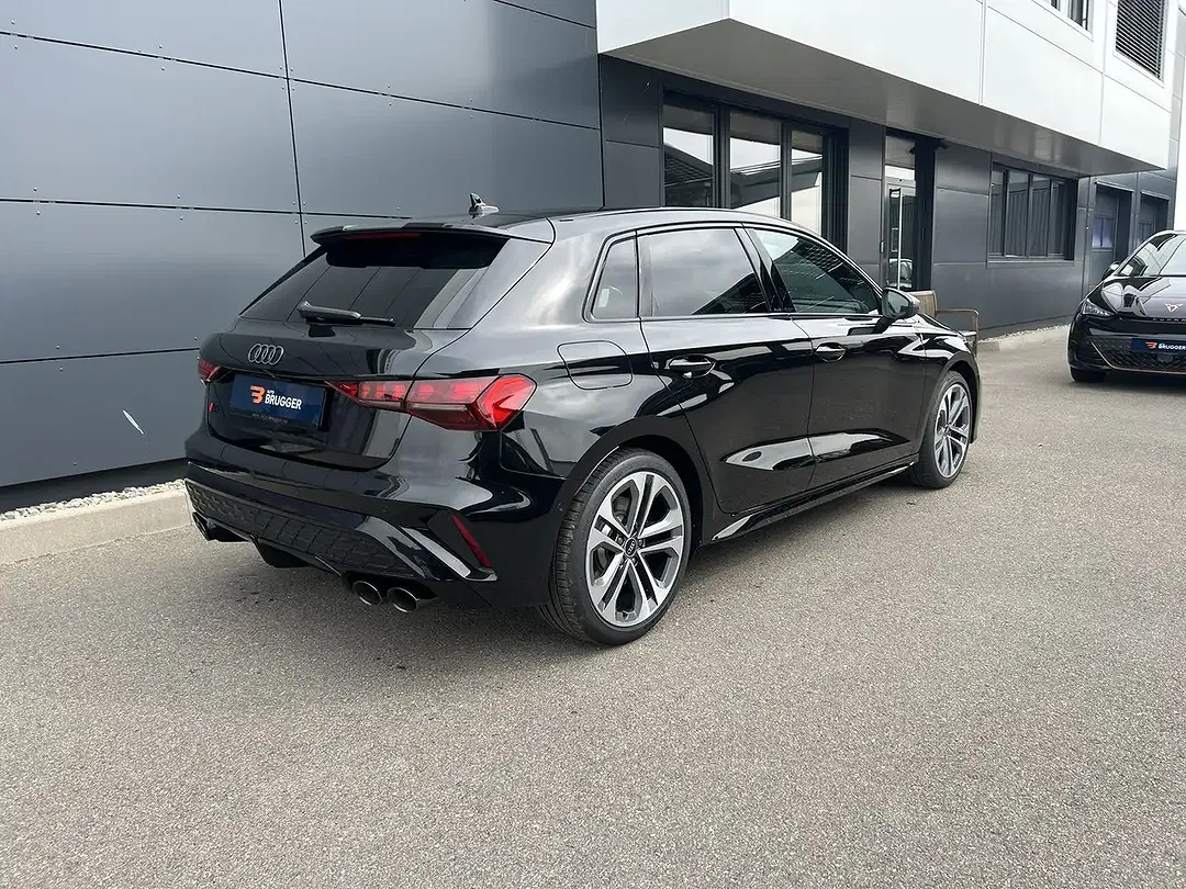 Audi S3 - Thumbnail 6