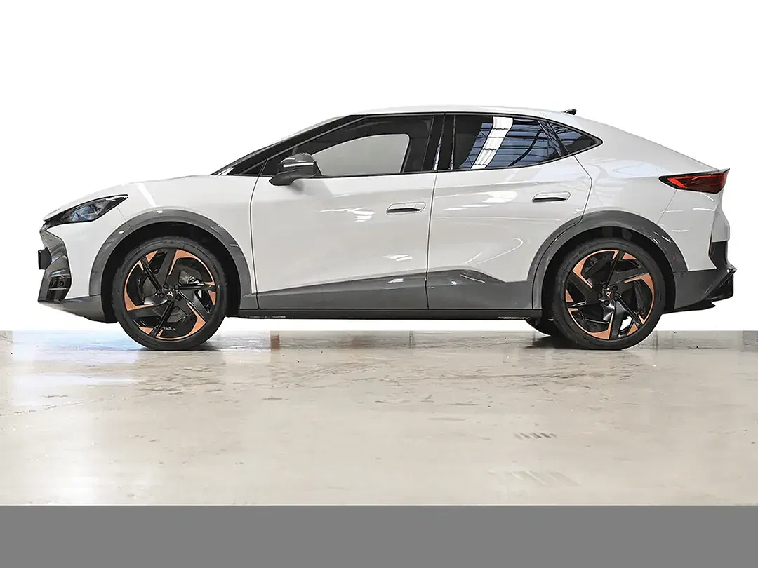 CUPRA Tavascan - Thumbnail 4