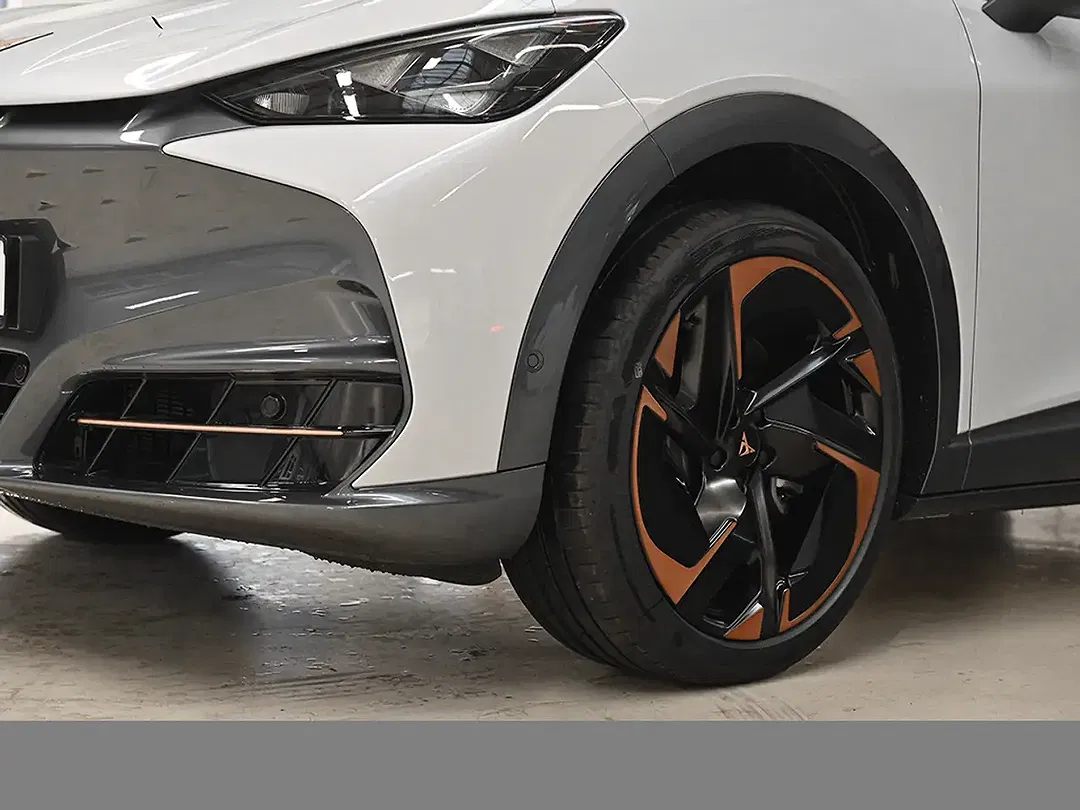 CUPRA Tavascan - Thumbnail 6