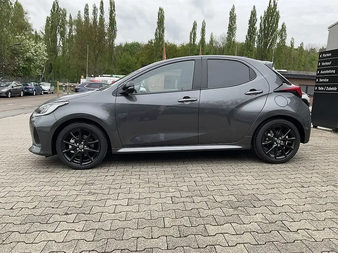 Mazda 2 - Thumbnail 3