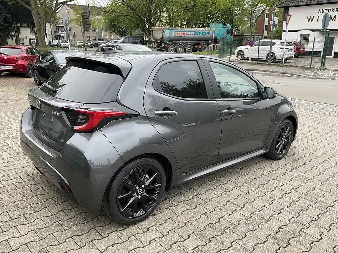 Mazda 2 - Thumbnail 6