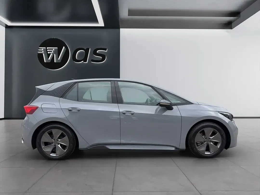 CUPRA Born - Thumbnail 5