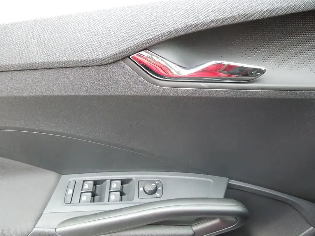 Skoda Fabia - Thumbnail 8