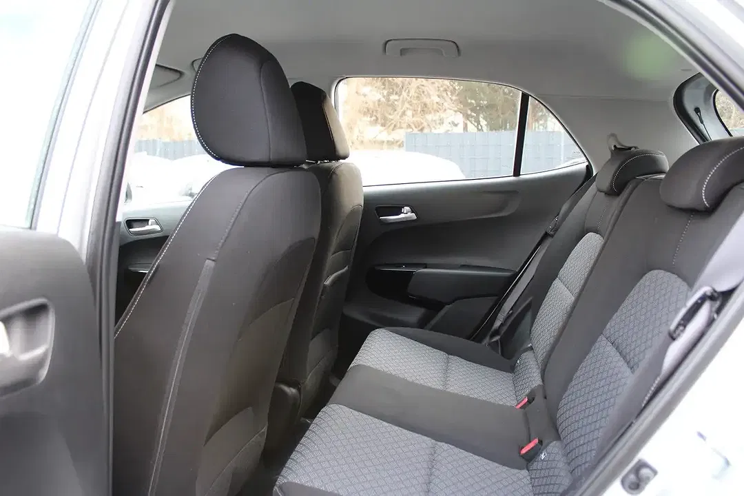 Kia Picanto - Thumbnail 9
