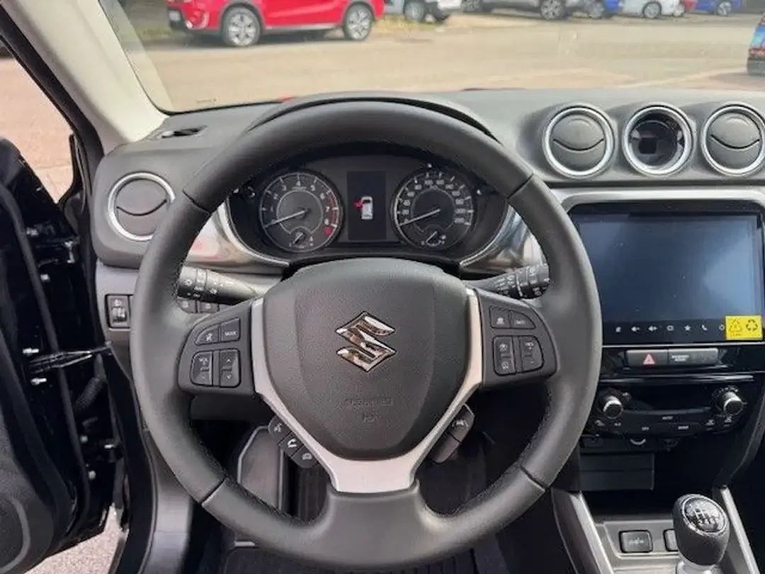 Suzuki Vitara - Thumbnail 12