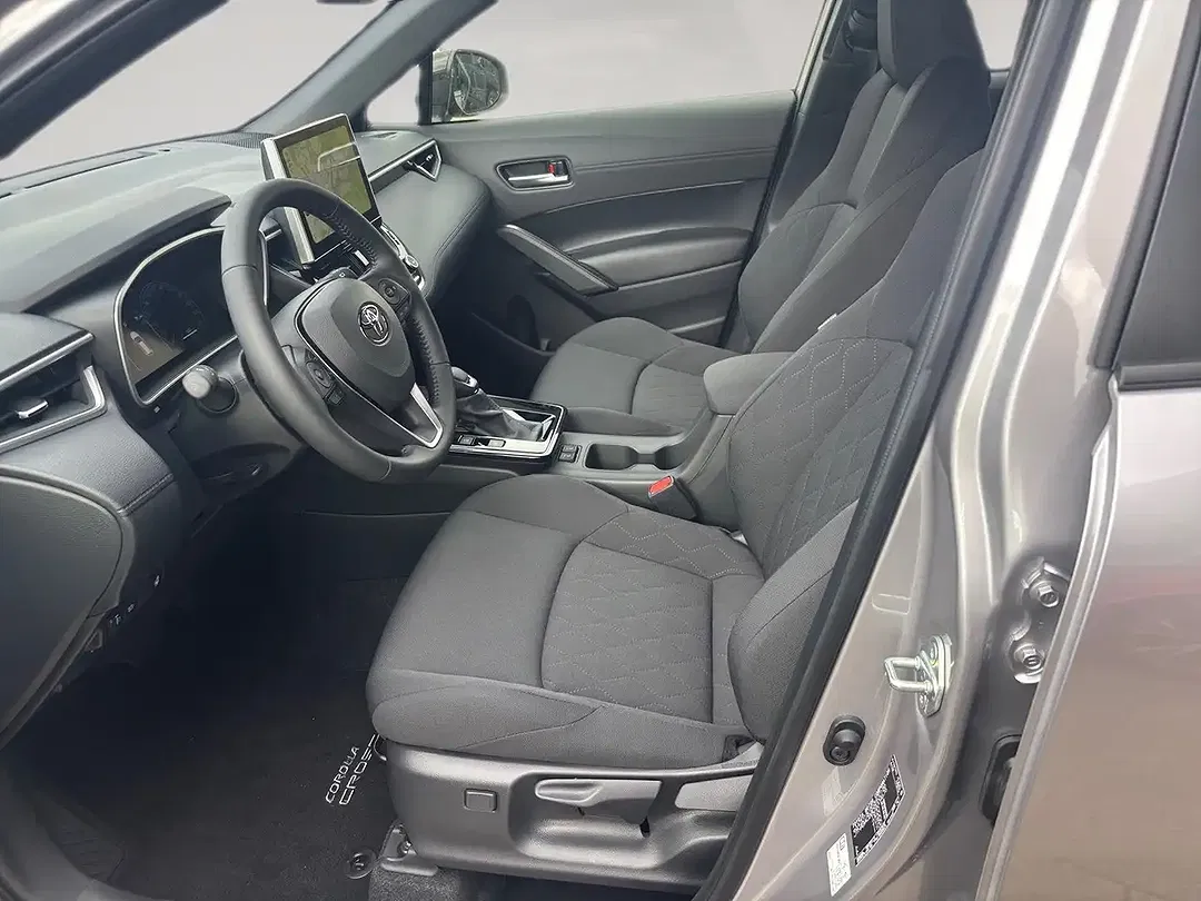 Toyota Corolla Cross - Thumbnail 7