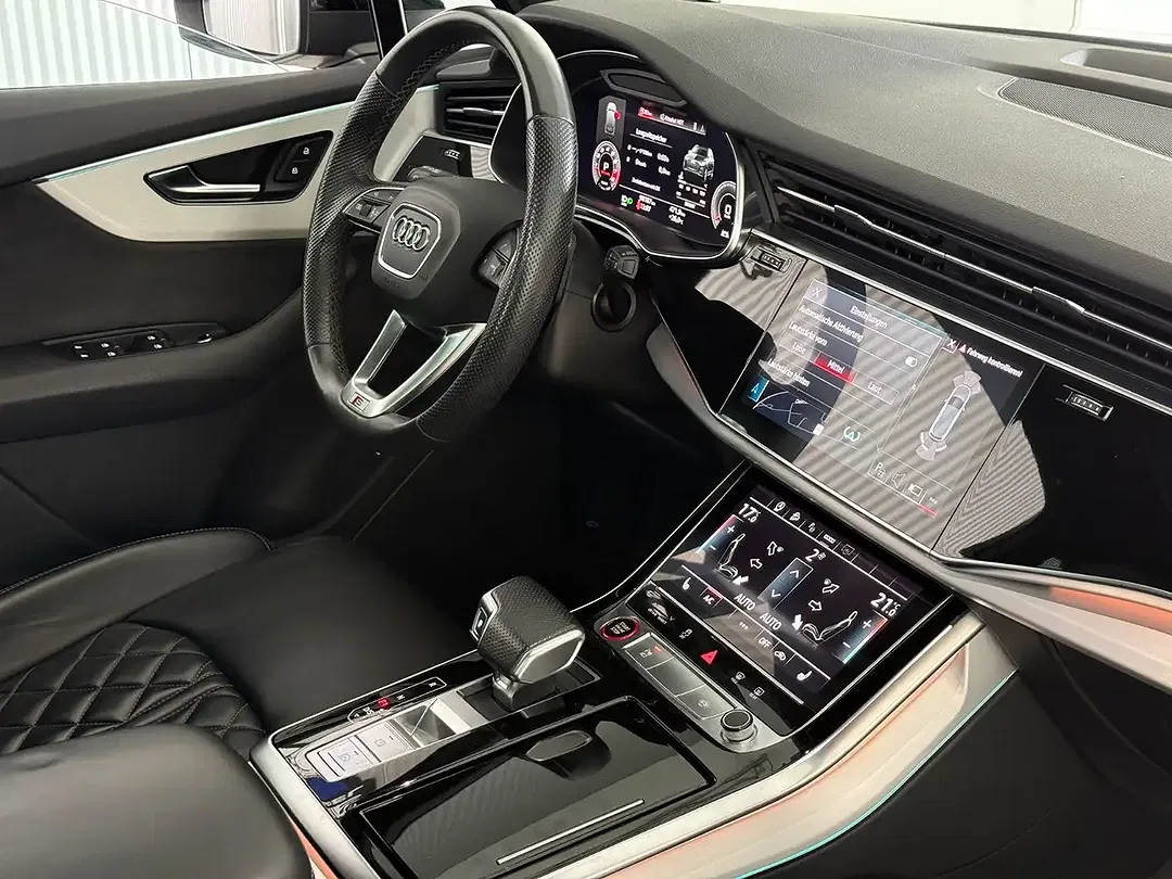 Audi SQ7 - Thumbnail 10