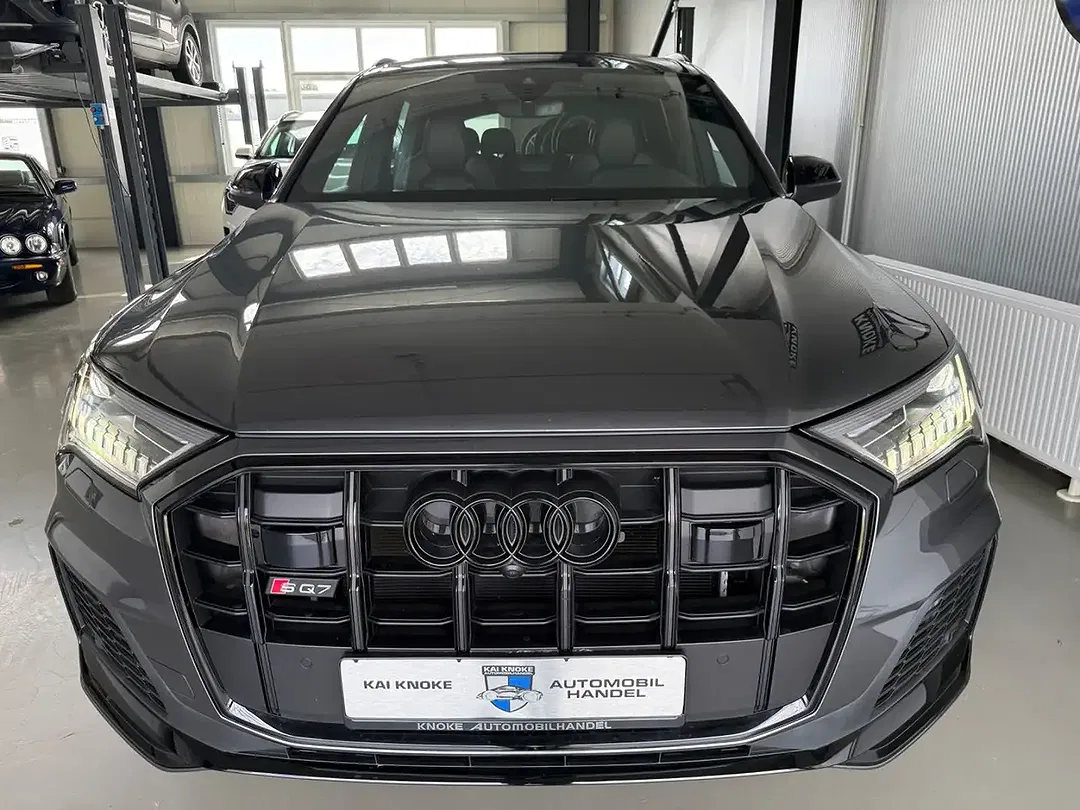 Audi SQ7 - Thumbnail 6