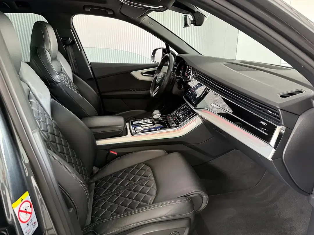Audi SQ7 - Thumbnail 9