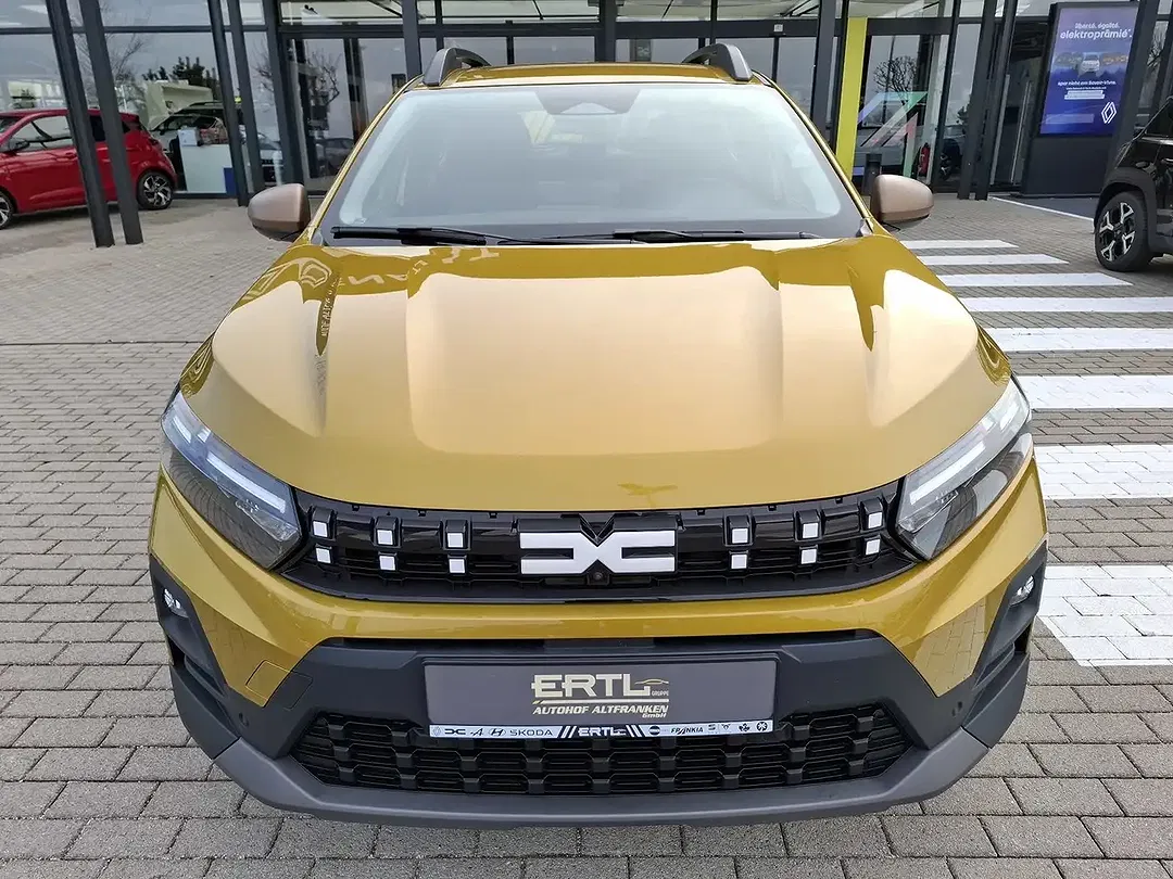 Dacia Sandero - Thumbnail 3