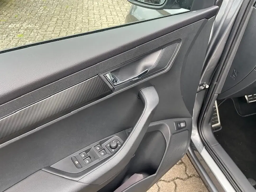 Skoda Karoq - Thumbnail 12