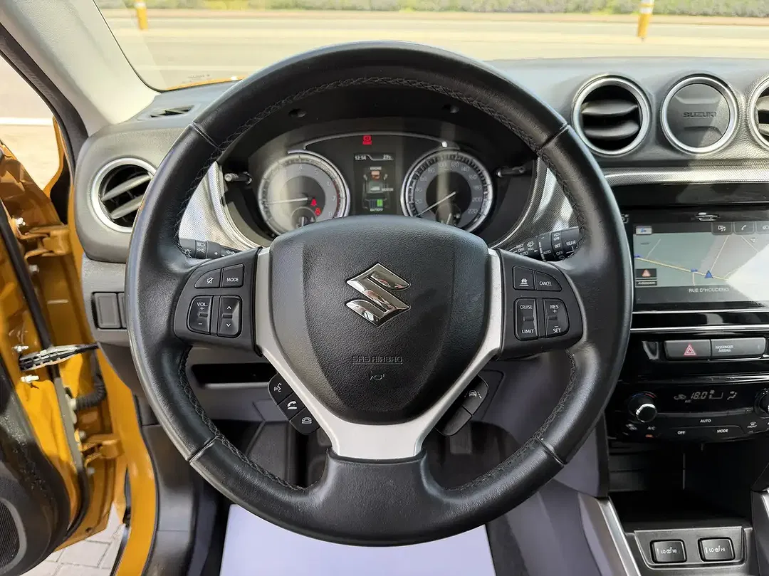 Suzuki Vitara - Thumbnail 8