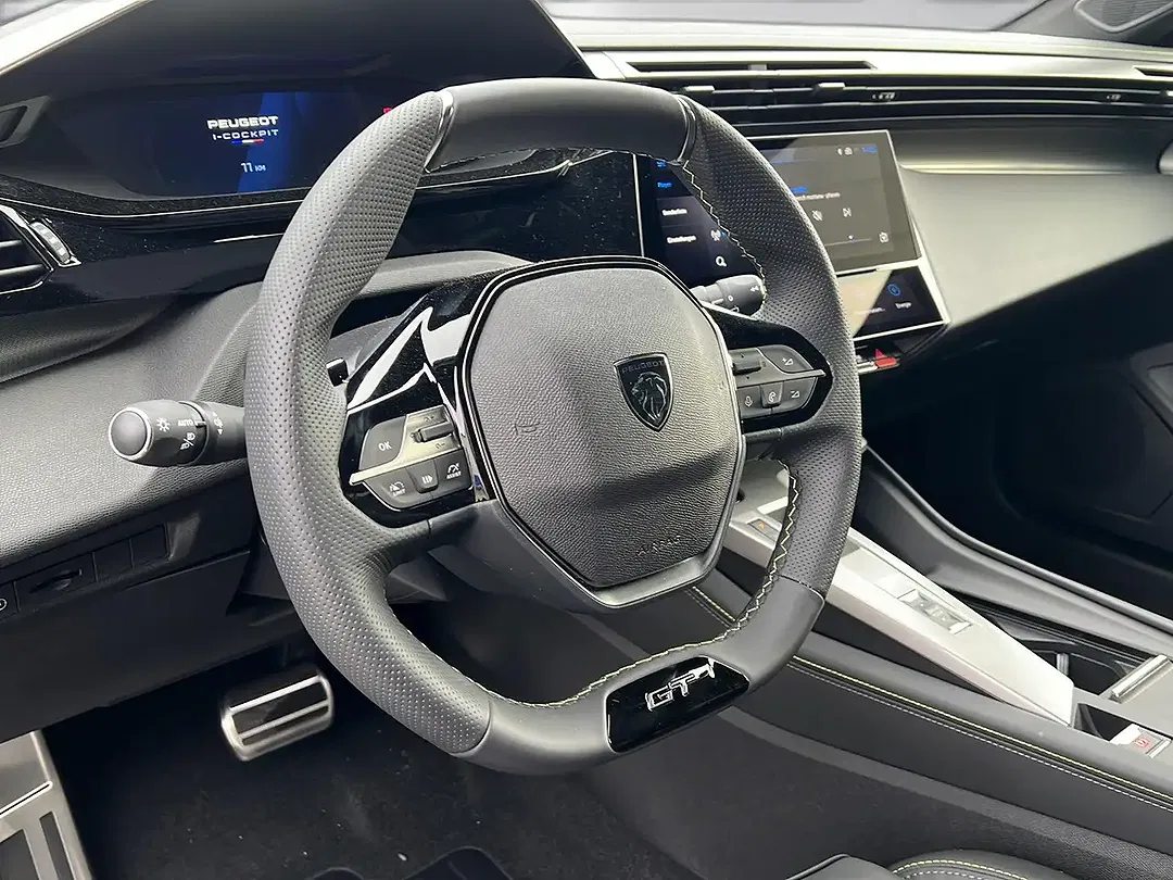 Peugeot 308 - Thumbnail 11