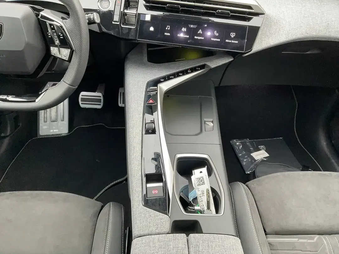 Peugeot 5008 - Thumbnail 9