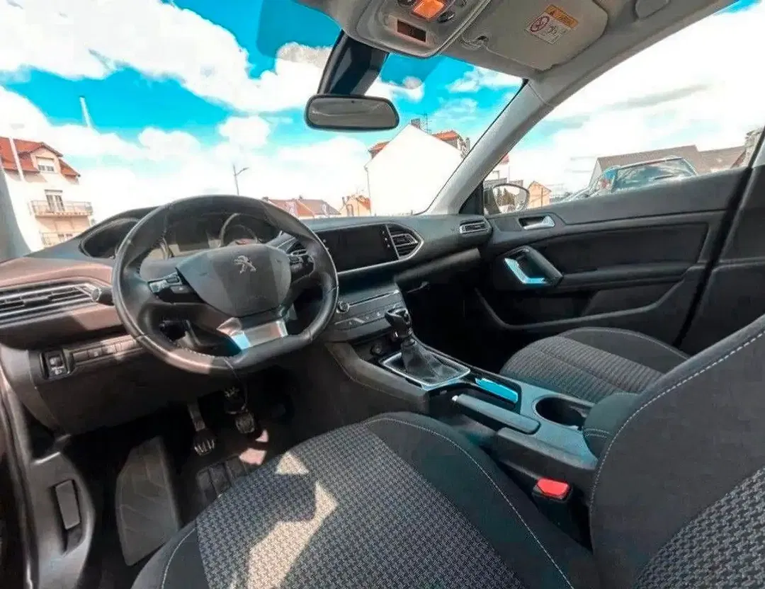 Peugeot 308 - Thumbnail 14