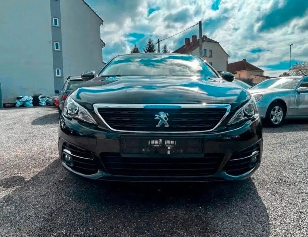 Peugeot 308 - Thumbnail 2