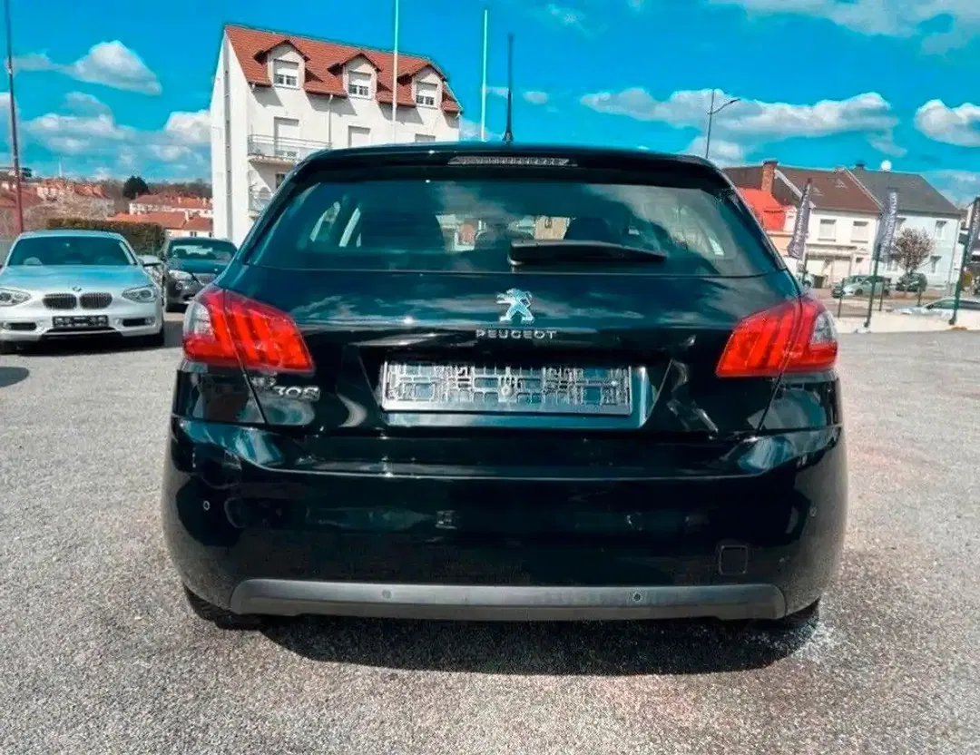 Peugeot 308 - Thumbnail 3