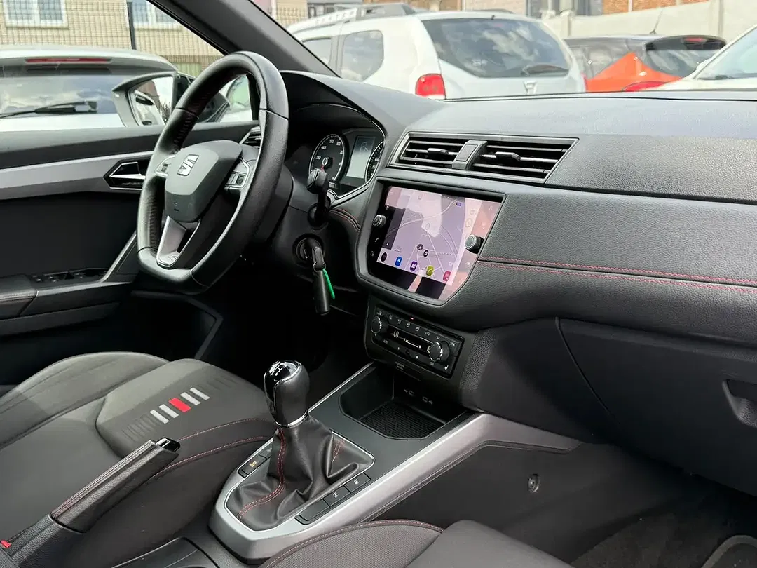SEAT Arona - Thumbnail 12