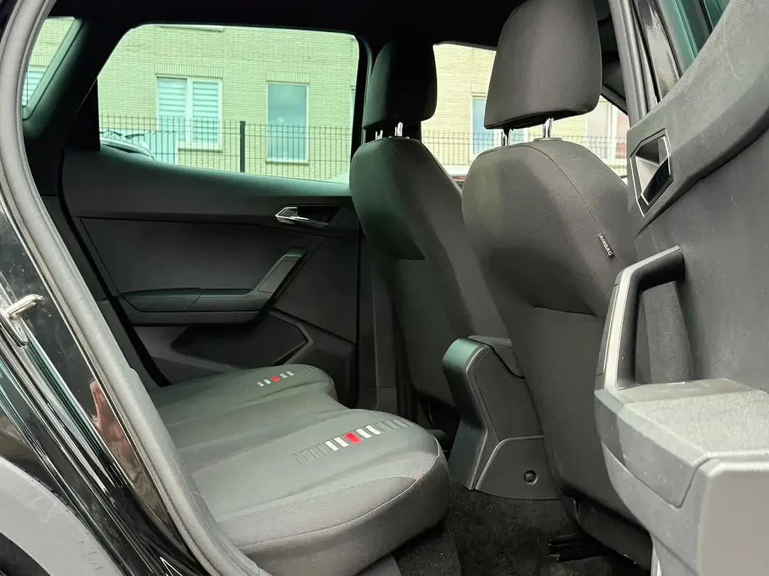 SEAT Arona - Thumbnail 14