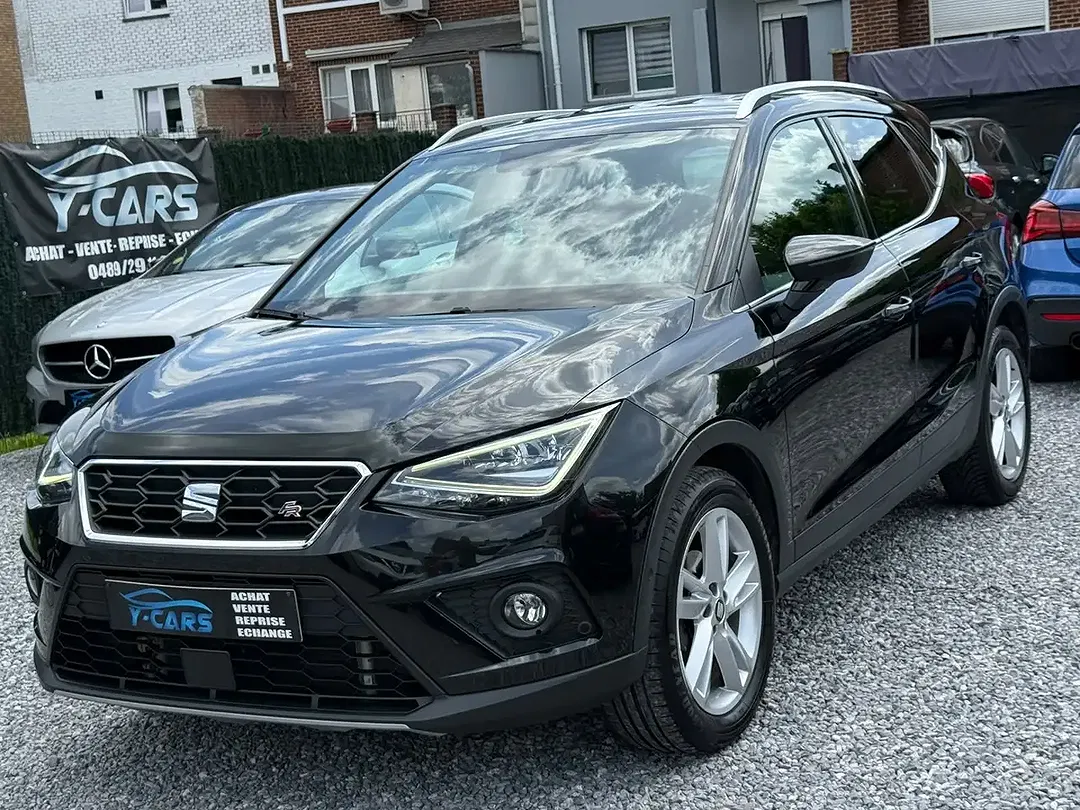 SEAT Arona - Thumbnail 3