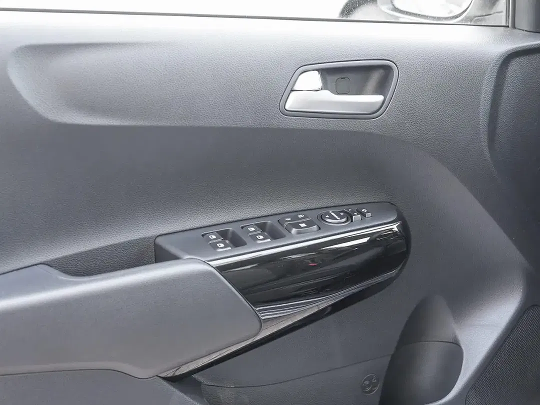 Kia Picanto - Thumbnail 10