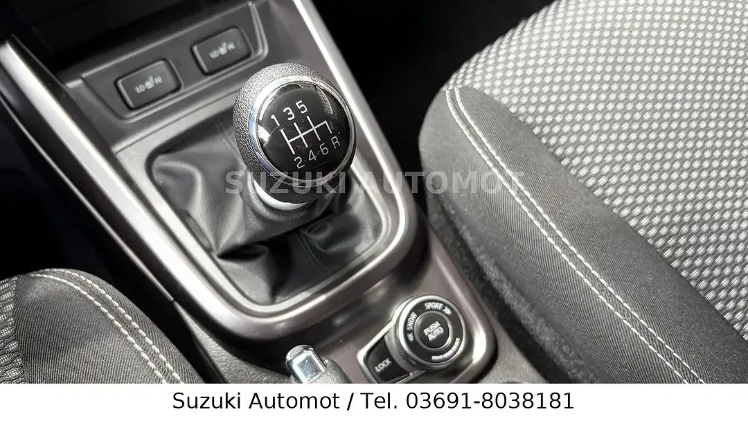 Suzuki Vitara - Thumbnail 11