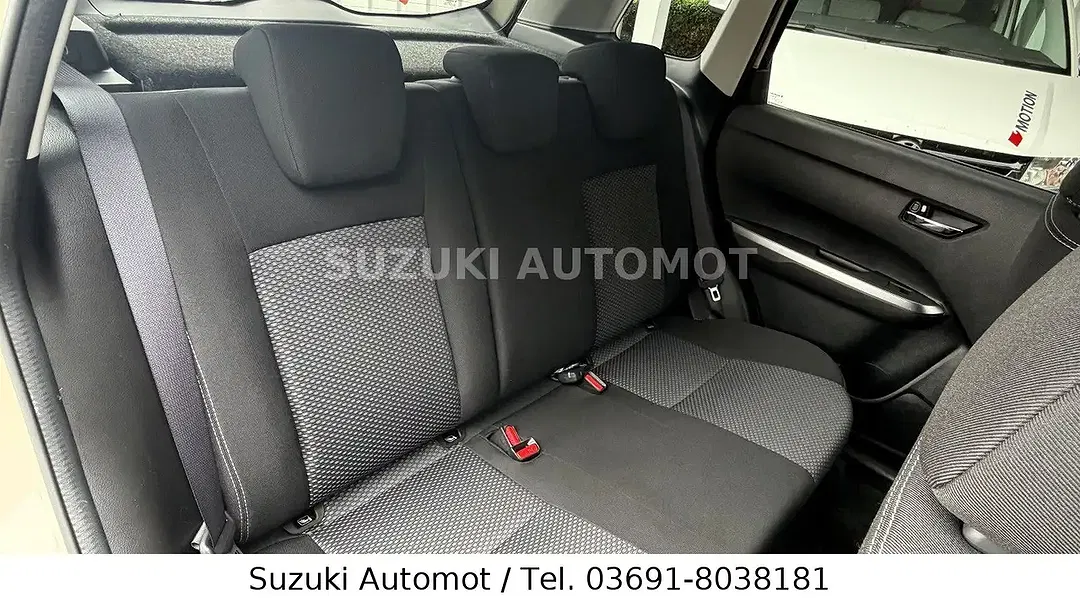 Suzuki Vitara - Thumbnail 5