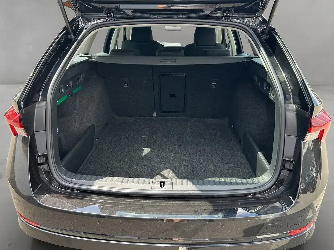 Skoda Octavia - Thumbnail 7