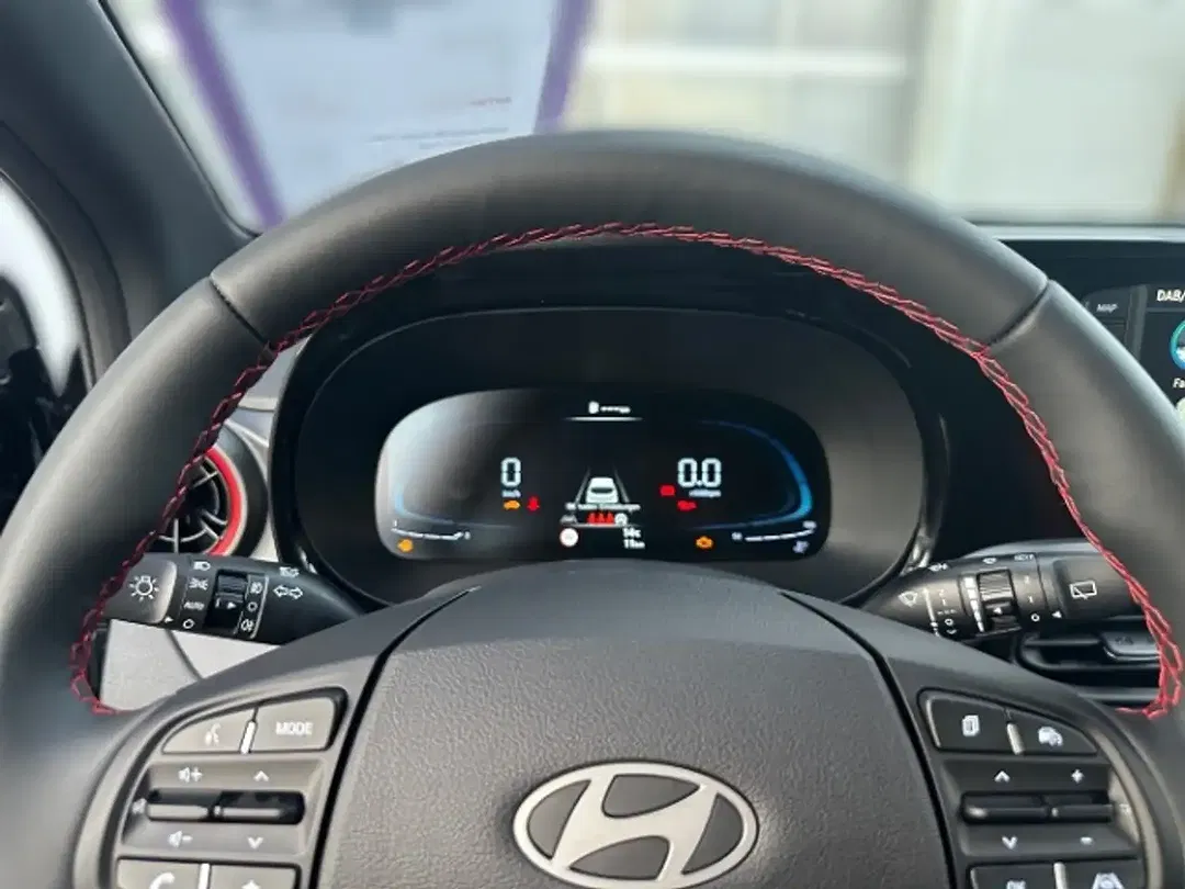 Hyundai i10 - Thumbnail 8