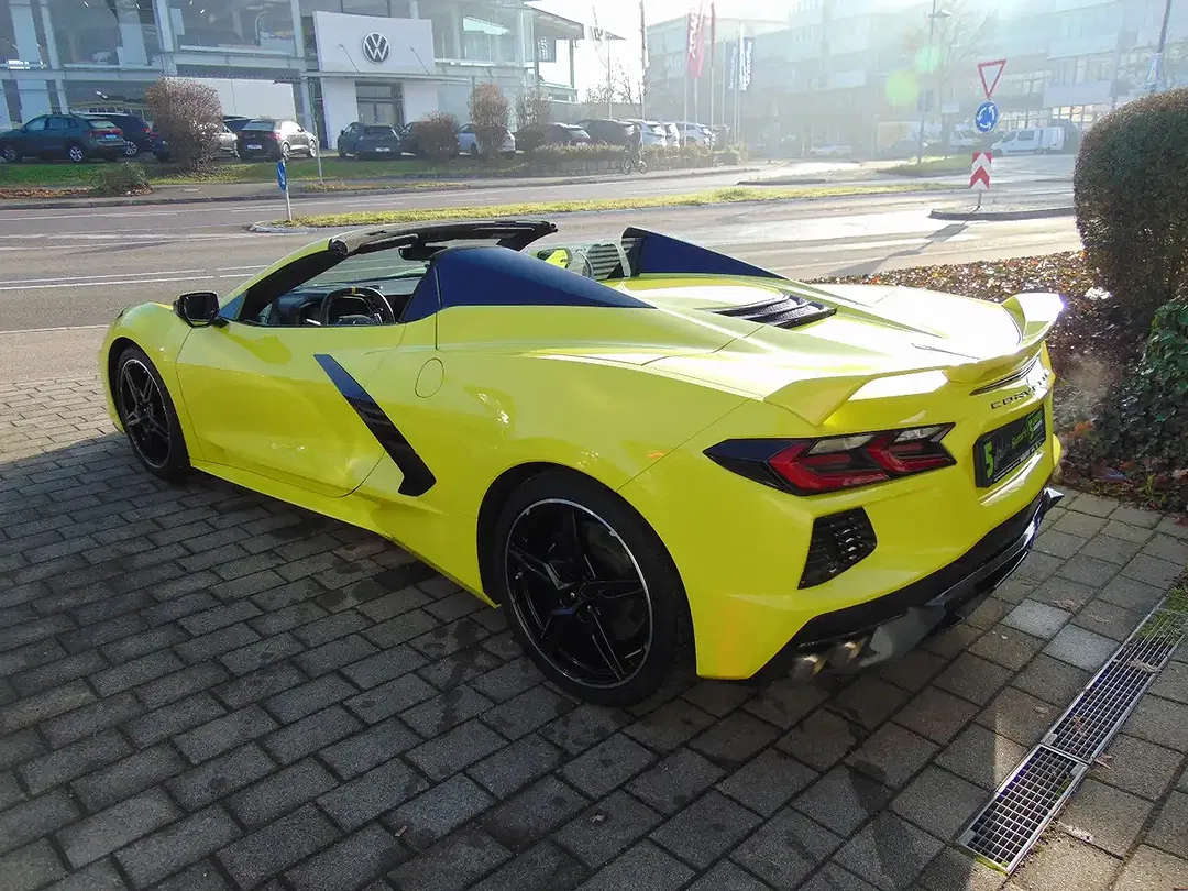 Corvette C8 - Thumbnail 2