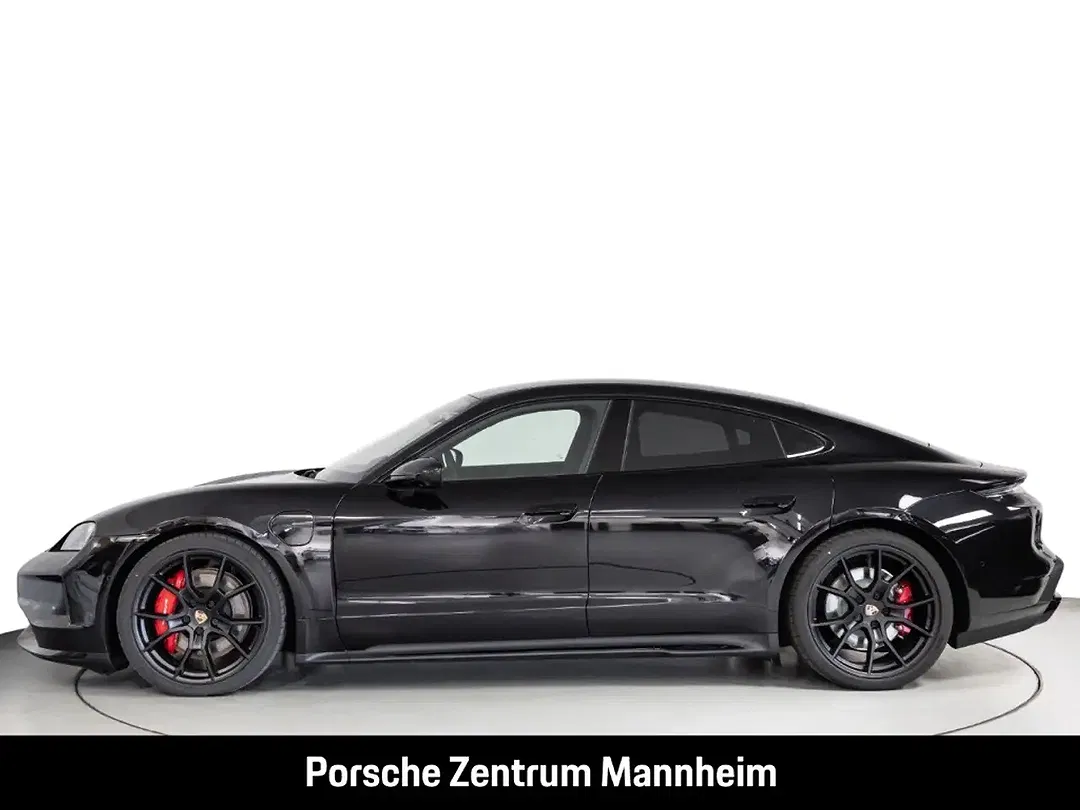 Porsche Taycan - Thumbnail 2