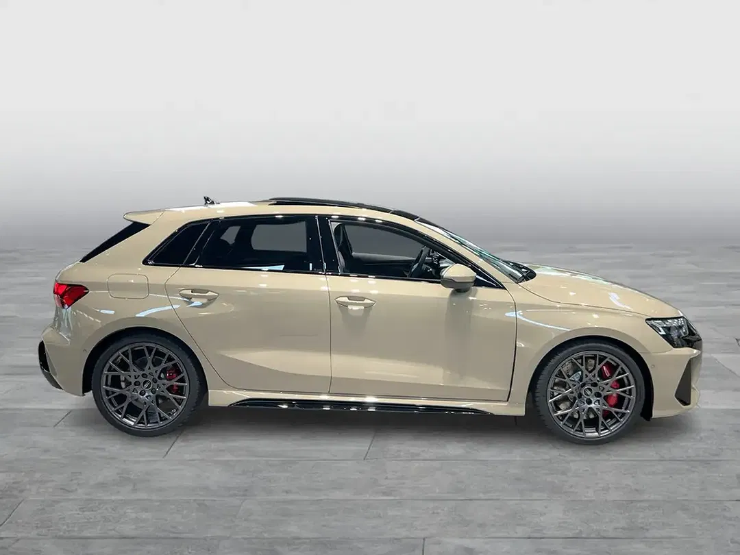 Audi RS3 - Thumbnail 5