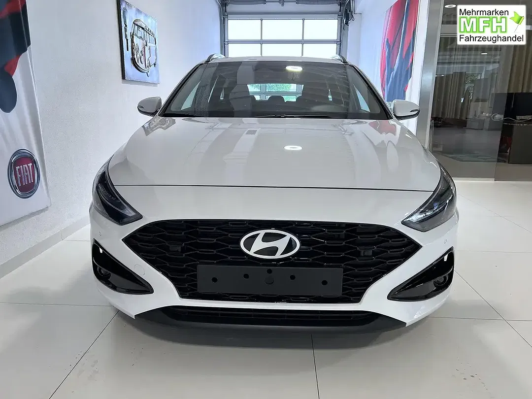 Hyundai i30 - Thumbnail 2