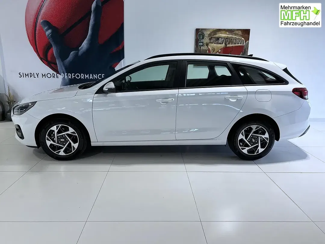 Hyundai i30 - Thumbnail 3