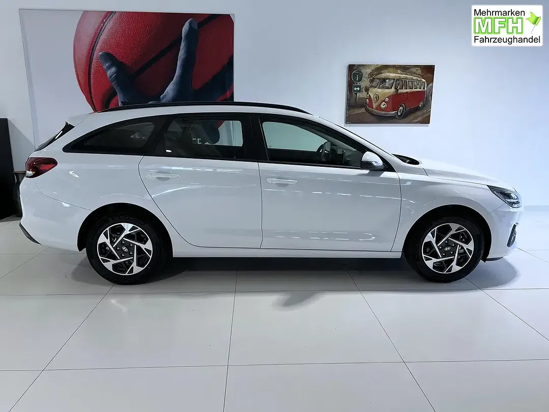 Hyundai i30 - Thumbnail 4