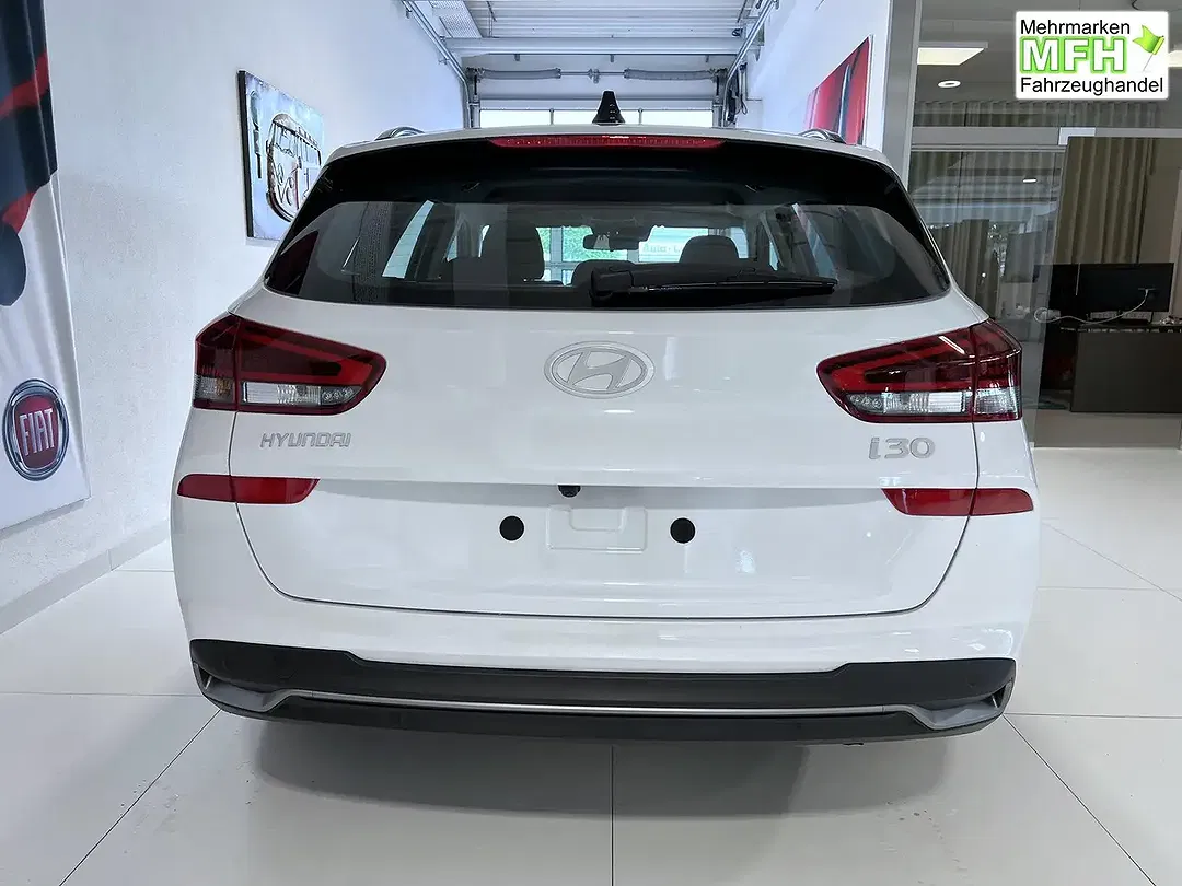 Hyundai i30 - Thumbnail 6