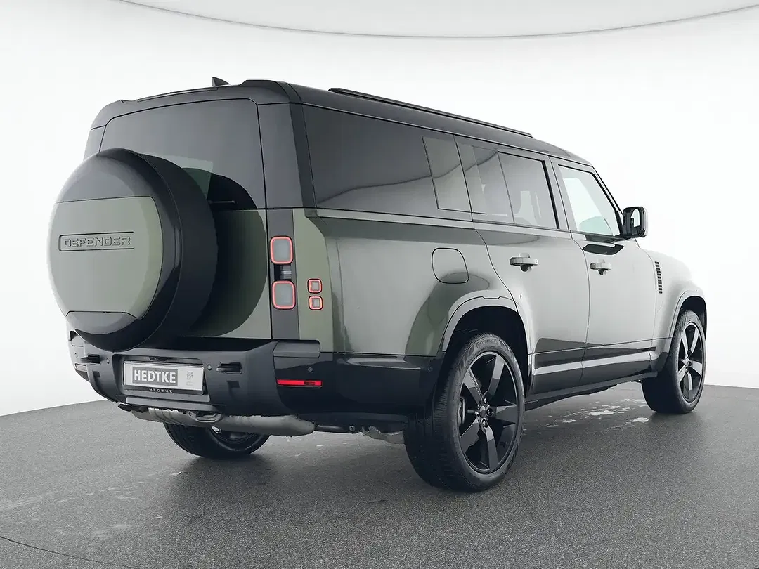 Land Rover Defender - Thumbnail 2